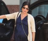 Selma Blair dans les rues de Los Angeles, attend son accouchement avec impatience ! Le 1er juin 2011