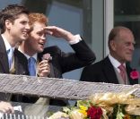 Le prince Harry et le duc d\'Edinbourg au Derby d\'Epsom, le 4 juin 2011.