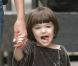 Suri Cruise tire la langue le 7 novembre 2008