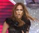 Jennifer Lopez en plein show pour le Summertime Ball de Capital FM à Londres le 12 juin 2011