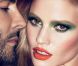 Tom Ford sous le charme d'une Lara Stone haute en couleurs