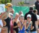 Pour son retour à la compétition, le 19 juin 2011, Laure Manaudou s'est appliquée à nager lentement, au meeting de Carcassonne, sympathique événement pour les enfants organisé par Jérôme Bouba