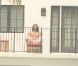Russell Brand, en tournage pour Rock of Ages, se repose sur la terrasse de son hôtel à Miami le 12 juin 2011