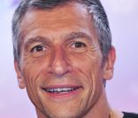 <p>Nagui lors de la saison pour Noël à Disneylan Resort Paris à Marne-La-Vallée le 6 novembre 2010</p>
<br />