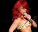 Rihanna : Super sexy en concert à LA, mais encore inquiétée...