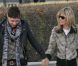 Jamie Hince et Kate Moss se promènent dans le quartier de Saint-Germain-des-Près. A Paris, le 19 mars 2008.