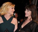 Kirsten Dunst et Charlotte Gainsbourg lors du festival de Cannes pour la présentation de Melancholia en mai 2011 