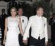 Le prince Albert et la princesse Charlène, mari et femme, sont apparus particulièrement détendus et radieux pour le dîner et la nuit de fête qu'ils donnaient le 2 juillet 2011 à l'Opéra Garnier et sur la terrasse éphémère du Casino de Monte-Carlo.