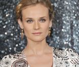 Diane Kruger, lumineuse au défilé Chanel Haute Couture 2011/2012. Paris, le Grand Palais, le 5 juillet 2011