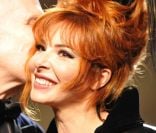 Mylène Farmer, mannequin surprise du défilé Jean-Paul Gaultier. Le 6 juillet 2011, à Paris