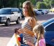  Denise Richards se promène avec Sam et Lola... Mais où est sa fille adoptive, Eloise ? Malibu, 8 juillet 2011 