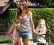 Denise Richards se promène avec Sam et Lola... Mais où est sa fille adoptive, Eloise ? Malibu, 8 juillet 2011