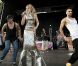 Arielle Dombasle chante pour la marche des fiertés LGBT, à Paris, le 25 juin 2011.