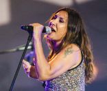 Zazie au deuxième jour des Francofolies de La Rochelle, le 13 juillet 2011.