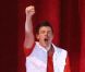 Les acteurs de Glee, réunis pendant une tournée longue de plus d'un an, qui donnera lieu à un film en 3D le 28 septembre 2011 en France. 