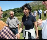 Rachida Dati, le 5 juillet 2011, dans les alpages avec les moutons ! Elle se rend à la rencontre des éleveurs.<br />
