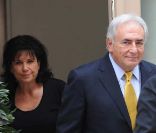 Dominique Strauss-Kahn et Anne Sinclair, à New York, le 6 juillet 2011.