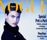 Voici en images les premières couv' du top canadien Linda Evangelista. Ici pour le  Vogue Paris  d'août 1989. 