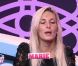 Marie n'en revient pas qu'Aurélie a passé la nuit avec Rudy dans la Love Room dans Secrey Story 5
