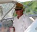 Vanessa Minnillo et son époux Nick Lachey en lune de miel à Saint-Barthélémy, en juillet 2011. Ils profitent de la plage et du soleil radieux en toute tranquillité.