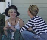 Ashlee Simpson, accompagnée d'une amie, vient chercher son fils Bronx à l'école à Sherman Oaks le 19 juillet 2011