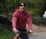 Anthony Kiedis des Red Hot Chili Peppers à velo, même les rockeurs en font... 