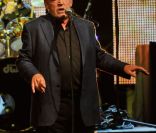 Joe Cocker chante lors du 63e bal de la Croix-Rouge monégasque. 5 août 2011