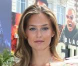 Bar Refaeli
