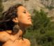 Judith dans le clip de Là où je vais .
