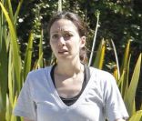  Jennifer Elia, fiancée de Chaz Bono, à West Hollywood le 22 août 