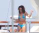Rihanna, le 23 août, à Saint-Tropez sur un yacht avec des amis   