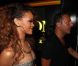 Rihanna entre au Vip Room avec Jean Roch à Saint-Tropez le 22 août 2011