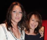 Mère et fille : Nathalie Baye et Laura Smet au mois d'août 2010 