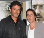 Pascal Elbé et Yvan Attal lors de l\'avant-première du film R.I.F. (Recherches dans l\'intérêt des familles) à Paris le 30 août 2011