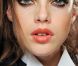   Les couleurs tendance de la rentrée : l'or  
 Backstage beauté Dsquared² Automne-Hiver 2011/2012 .  