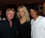 Adriana Karembeu, Xavier Deluc et Jean-Pascal Lacoste lors de la soirée d'anniversaire d'Adriana Karembeu et de son agent Partick Goavec, au Berkeley, Paris 8ème, lundi 12 septembre 2011