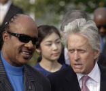 Michael Douglas et Stevie Wonder : Deux messagers de poids pour l'ONU