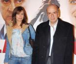 Serez-vous la nouvelle Emmanuelle d'Alain Sarde, ici avec sa compagne