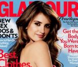 L\'actrice Penélope Cruz se fait <em>Glamour</em> pour sa Une du magazine, en septembre 2008.<br />