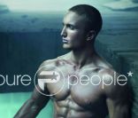 Txomin Amestoy, boxeur de la team Boxe Paris, pose pour le calendrier des Dieux du Stade 2012 