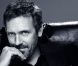 Hugh Laurie en égérie L'Oréal : ''J'ai trouvé ça très flatteur mais absurde''