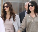 Jessica Biel dans les rues de Paris, se rend au défilé Valentino. Le 4 octobre 2011