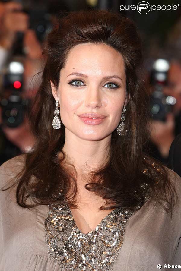 Angelina Jolie 