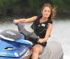 Minka Kelly sur le tournage de Charlie's Angels , à Miami, le 4 octobre 2011.