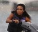 Annie Ilonzeh sur le tournage de Charlie's Angels , à Miami, le 4 octobre 2011.