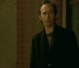 Jean-Jacques Goldman : l'un de ses derniers singles  Tournent les violons  paru sur l'album  Chansons pour les pieds  en 2001.