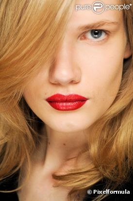 Backstage défilé Guy Laroche, Automne-Hiver 2011/2012.