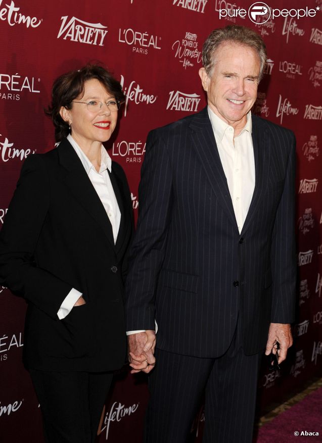 Warren Beatty et sa femme Annette Bening. Ensemble ils ont quatre enfants nés entre 1992 et 2000. Beatty est né le 30 mars 1937... 
