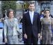 Letizia d'Espagne et la Reine Sofia entourent le prince Felipe  lors de la remise du prix Prince des Asturies à Leonard Cohen et Haile Gebreselassie.  Campoamor Theatre, Ovideo, le 21/10/11 