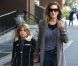 Sarah Jessica Parker dans les rues de New York avec son fils James, n'a pas brillé par son look. Le 24 octobre 2011